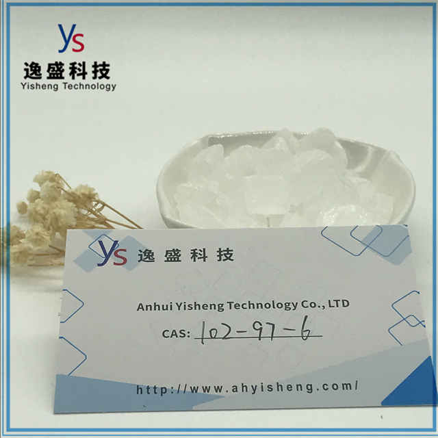 Witte vaste stof CAS 102-97-6 Farmaceutische tussenproducten